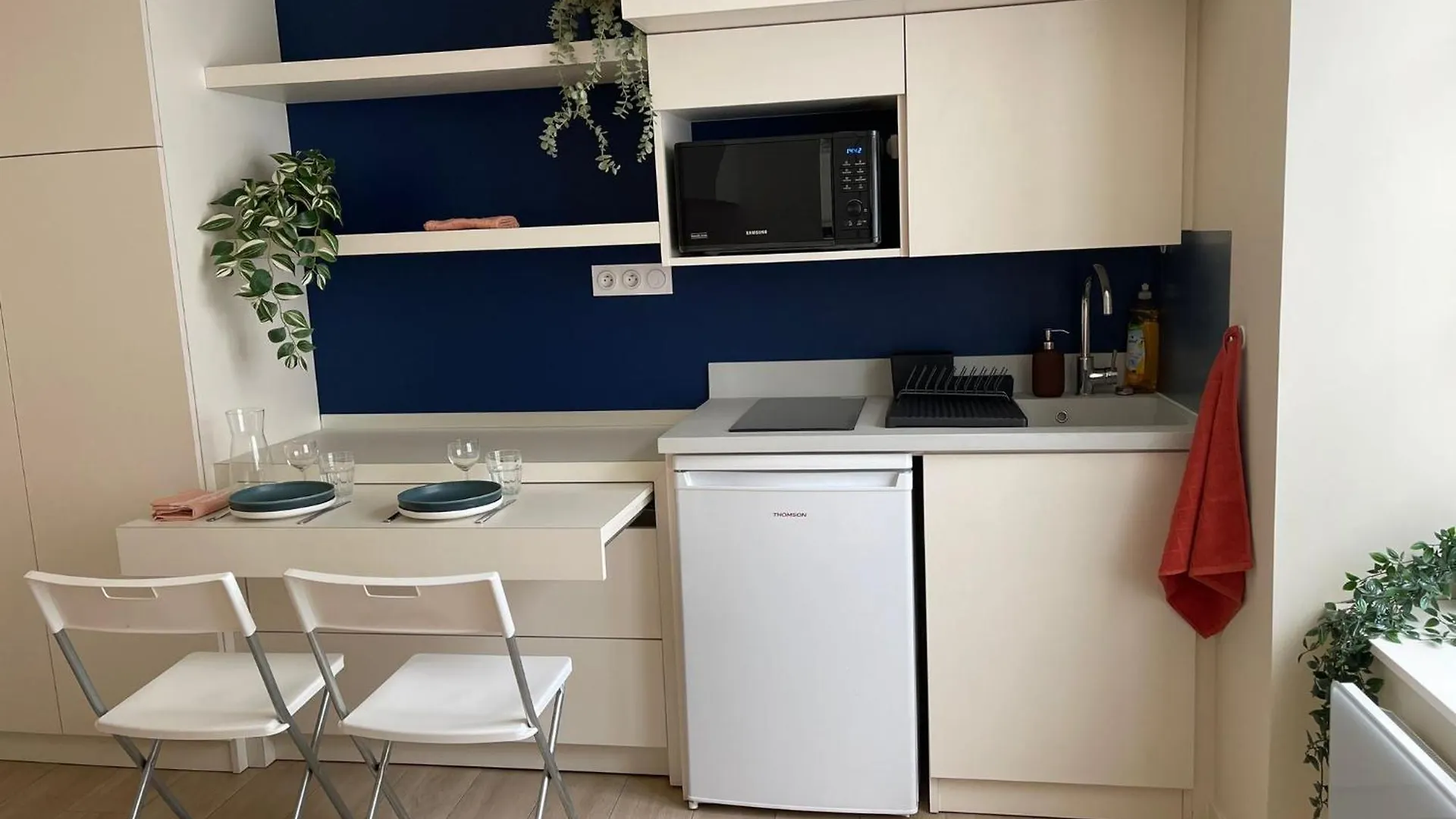 Lägenhet Comme Une Chambre D'Hotel Au Coeur De Lyon Frankrike